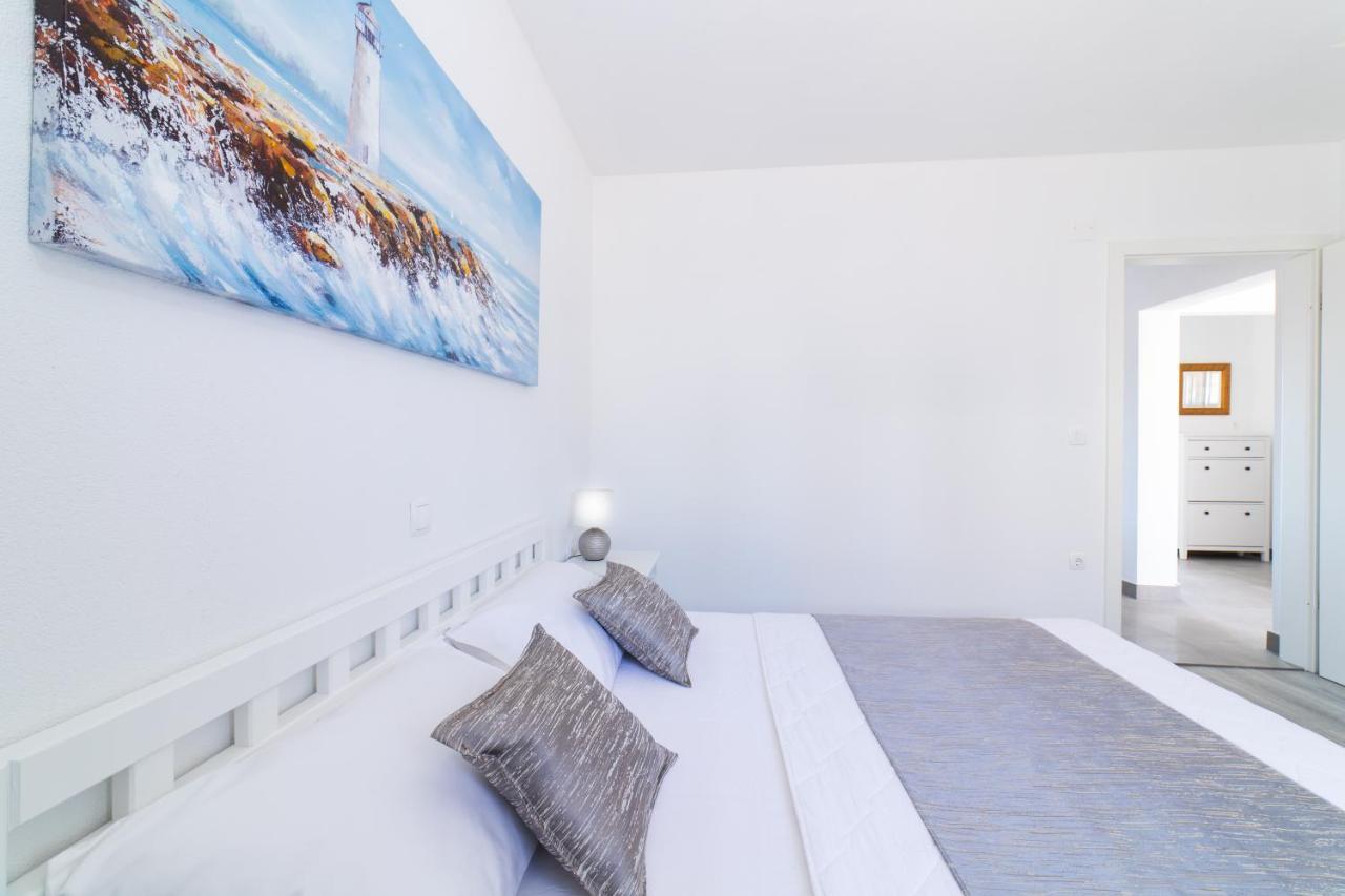 מילנה Villa Sun Garden - 4 Star Villa With Heated Swimming Pool, Quiet Bay, Bbq, 50M From The Sea מראה חיצוני תמונה